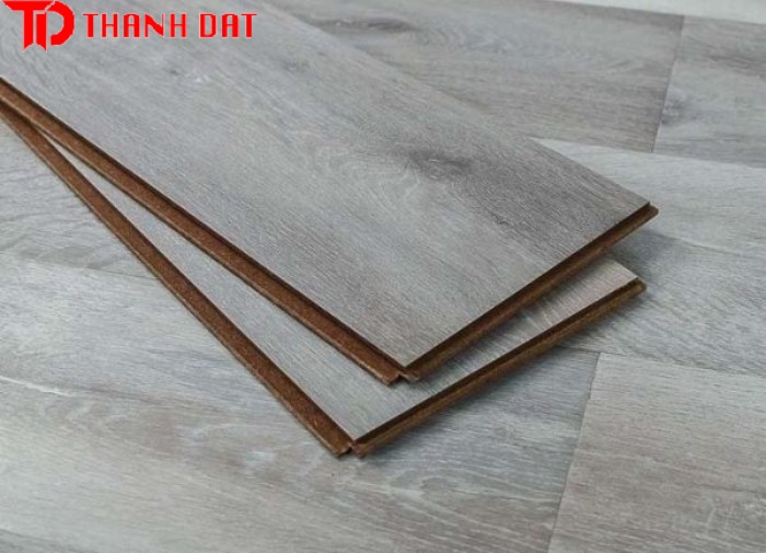 Cốt gỗ nâu HDF tỷ trọng cao chống ẩm, chịu nước tương đối tốt