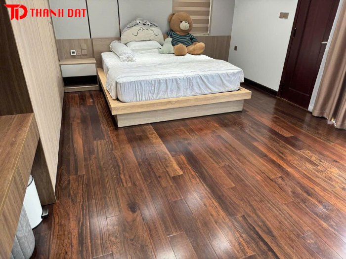 Sàn gỗ kỹ thuật engineer Walnut bản thẳng