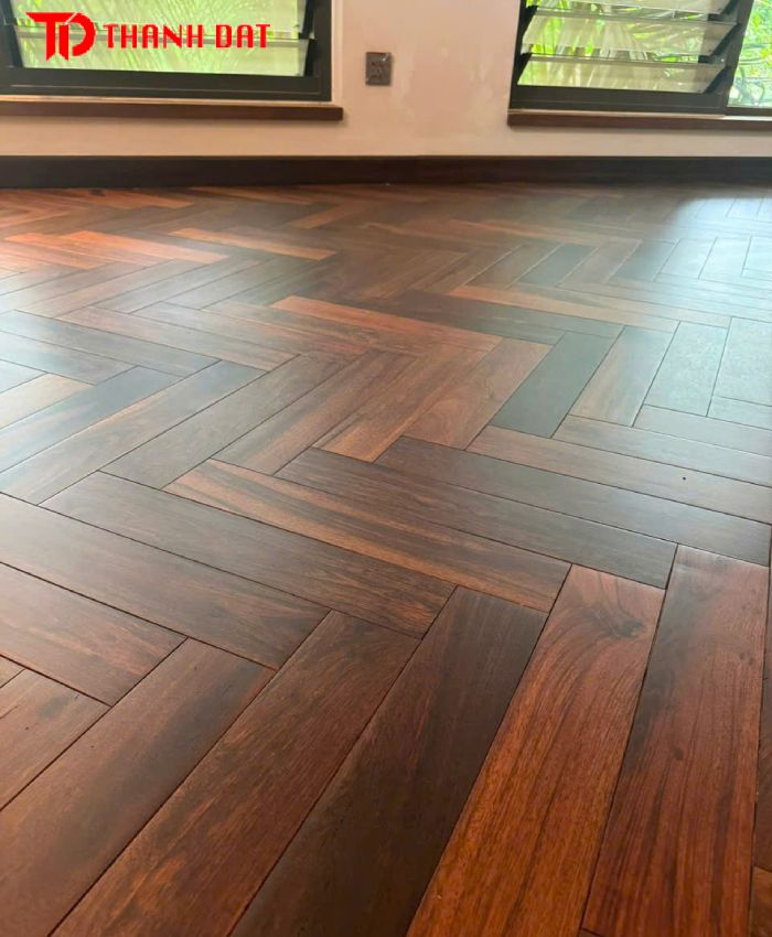 Plywood xương cá bề mặt Walnut