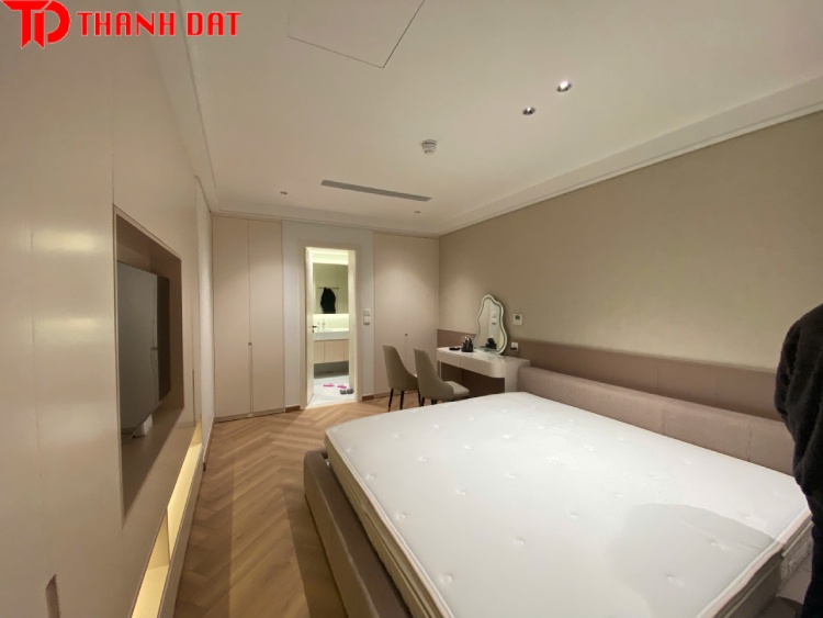 Sàn gỗ cao cấp nhập khẩu phù hợp lắp đặt trong nhiều không gian