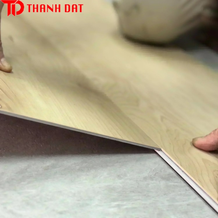 Sàn nhựa giả gỗ hèm khóa có tốt không? Ưu nhược điểm