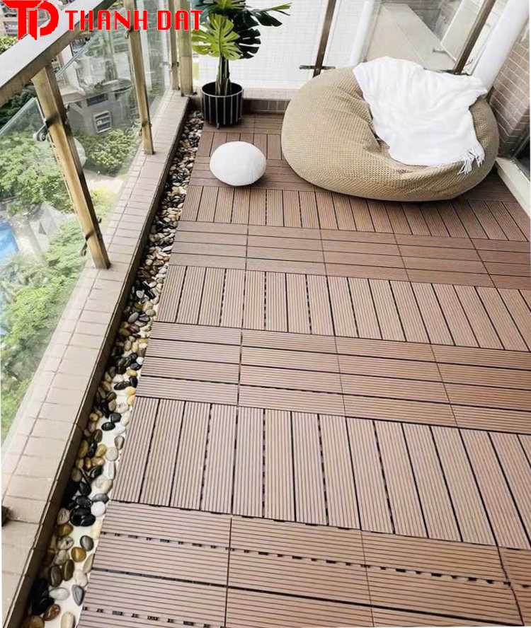 Sàn gỗ ban công khu chung cư